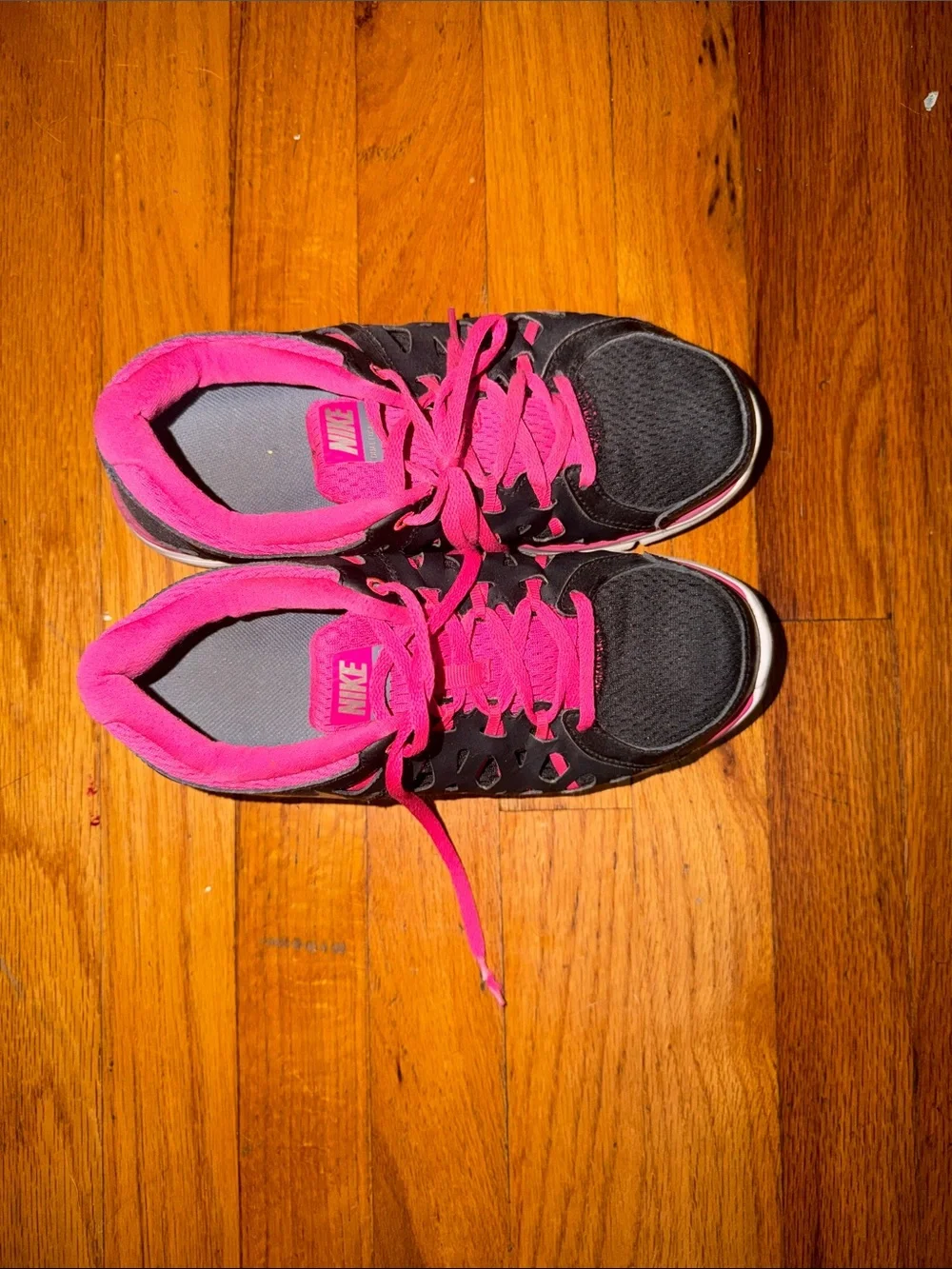 Nike Black and Pink Women's Athletic Running Shoes